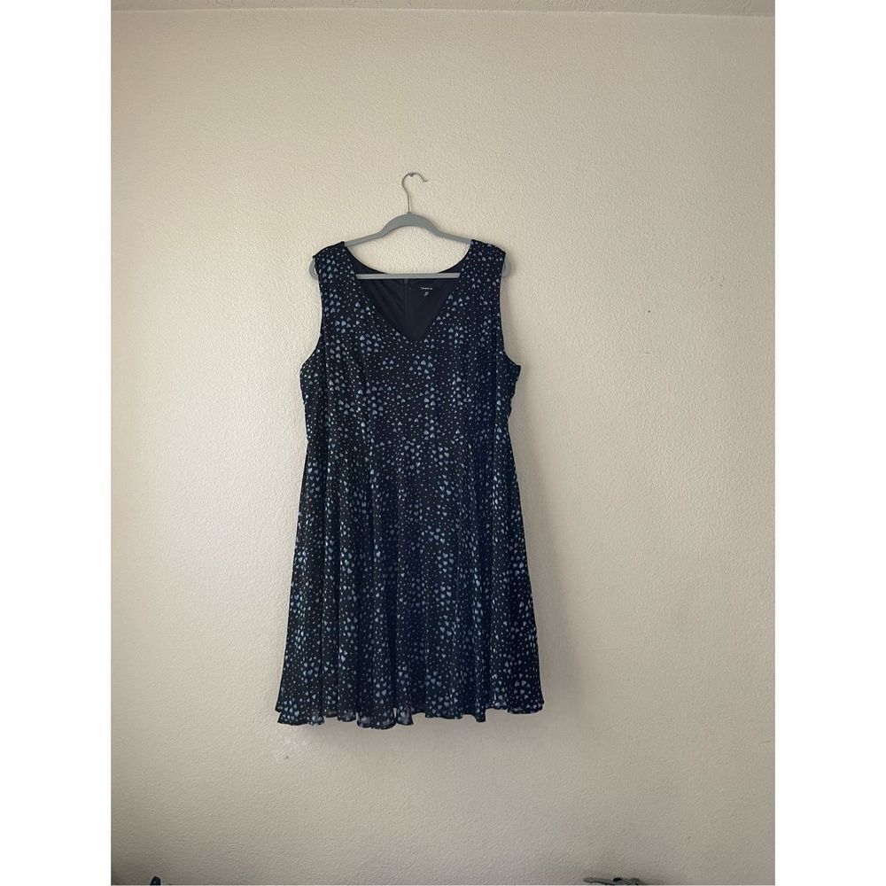 Torrid heart print v neck dress size 20